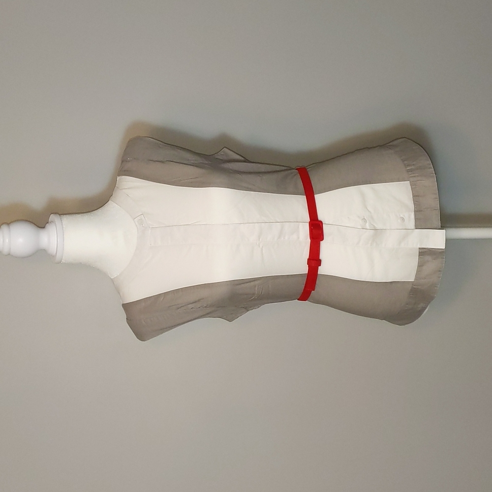 Belted Color Block Button Down - Picture 3 of 12